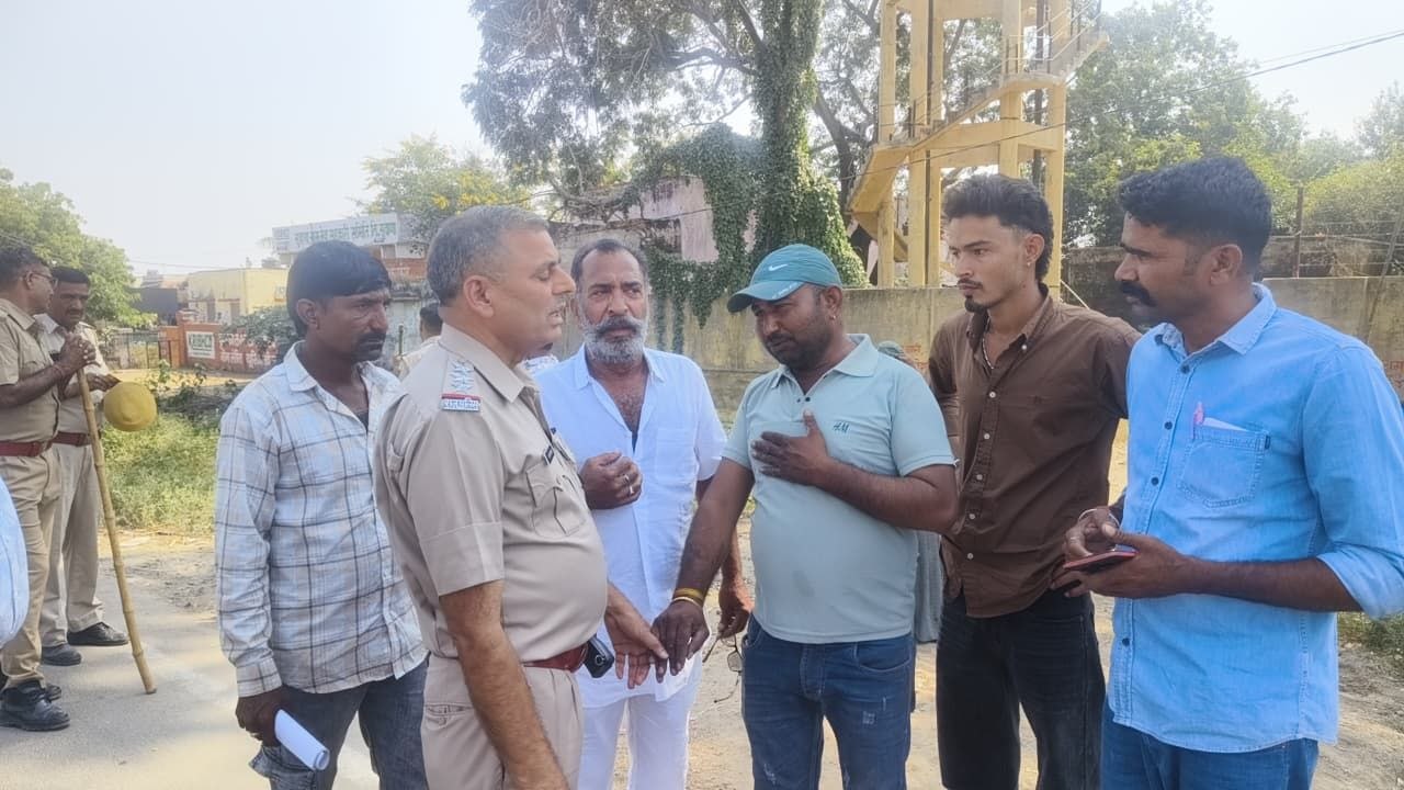 सुवाणा में मां का फर्जी नामांकन और गुमशुदगी का आरोप लगा पानी की टंकी पर चढ़ा युवक